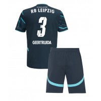 Maglia Calcio RB Leipzig Lutsharel Geertruida #3 Terza Divisa Bambino 2024-25 Manica Corta (+ pantaloncini)